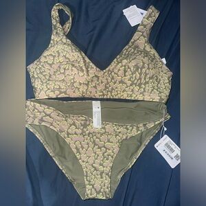 Lululemon waterside green bikini set